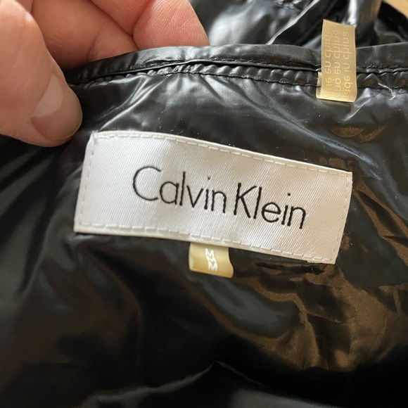 Women’s Med Down Filled Calvin Klein Jacket - Picture 6 of 8